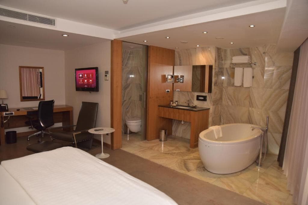 CROWNE PLAZA ISTANBUL HARBIYE
