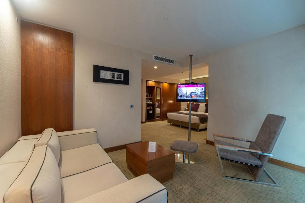 CROWNE PLAZA ISTANBUL HARBIYE