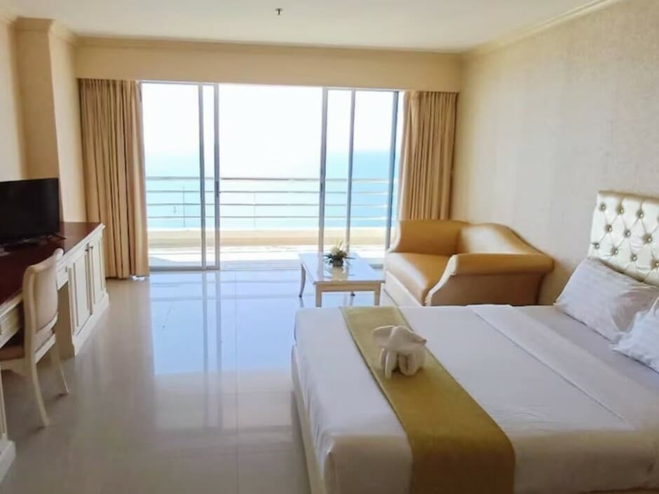 Adriatic Palace Hotel