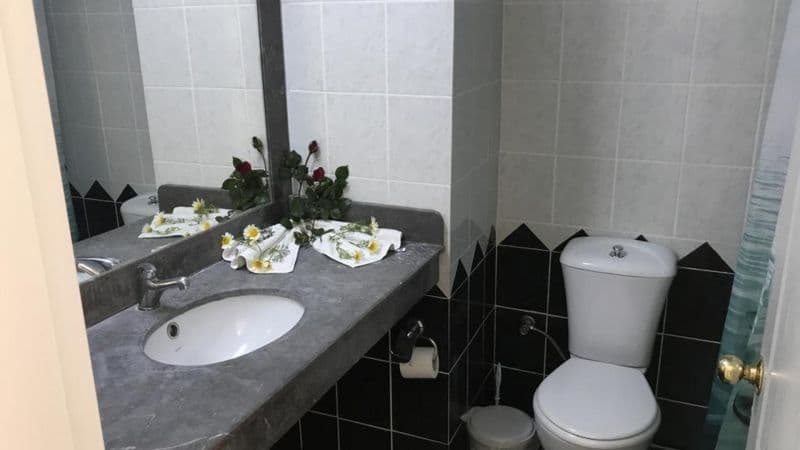 Aymes Hotel