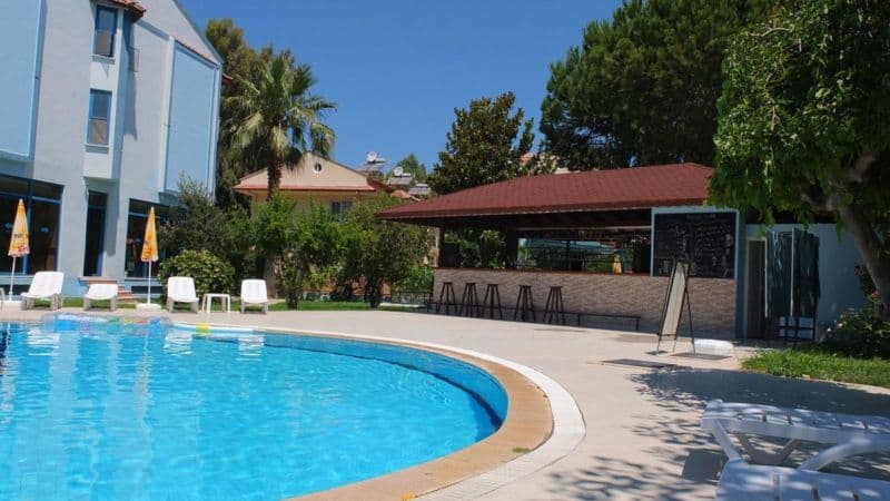 Aymes Hotel