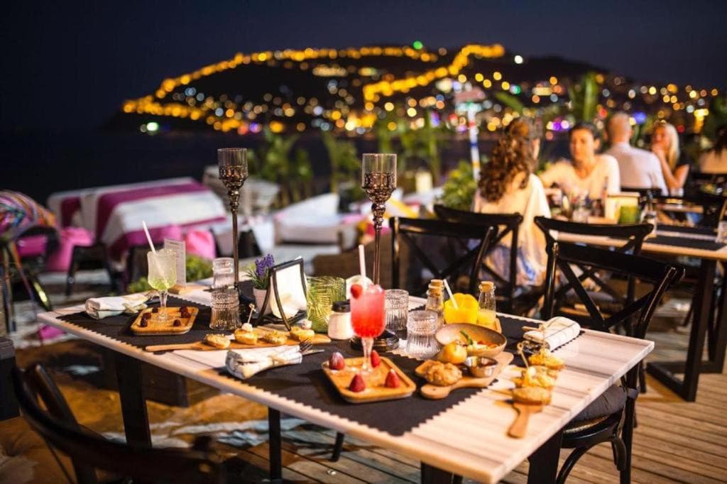 Anjeliq House Hotel