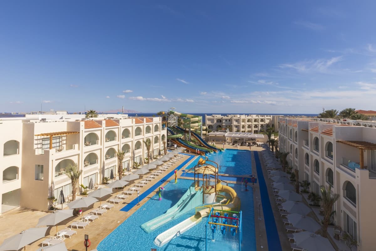 POSH CLUB SUNRISE MONTEMARE RESORT