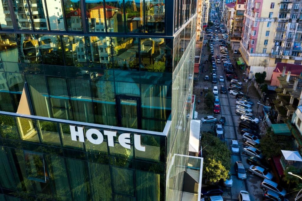 Hotel Green Glass