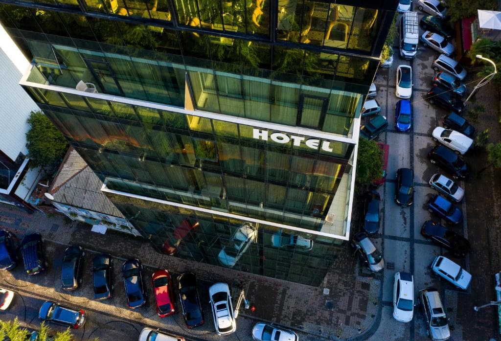 Hotel Green Glass