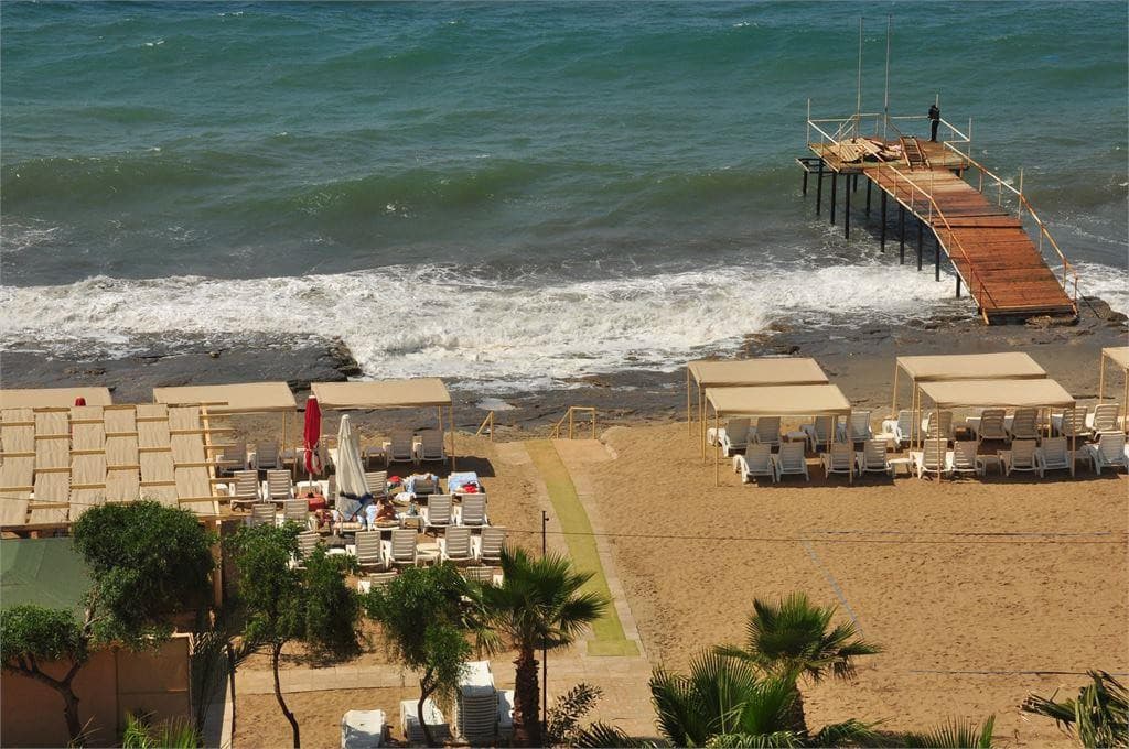 Rheme Beach Hotel