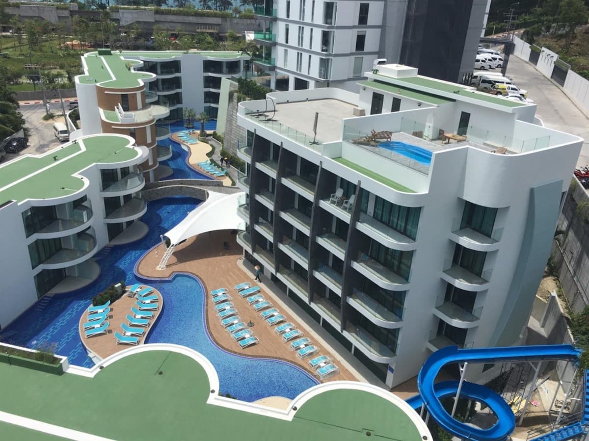 Absolute Twin Sands Resort & Spa