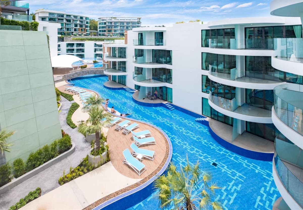 Absolute Twin Sands Resort & Spa