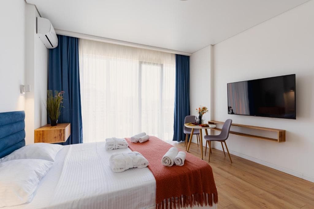 Next Orange Hotel Official