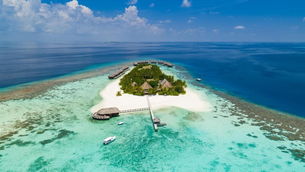 V VILLAS MALDIVES AT MIRIHI (EX. MIRIHI ISLAND RESORT)