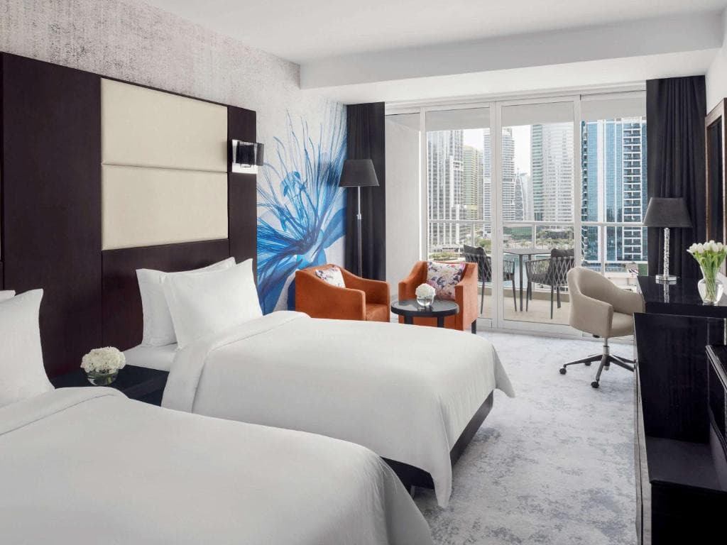 Movenpick Hotel Jumeirah Lakes Towers