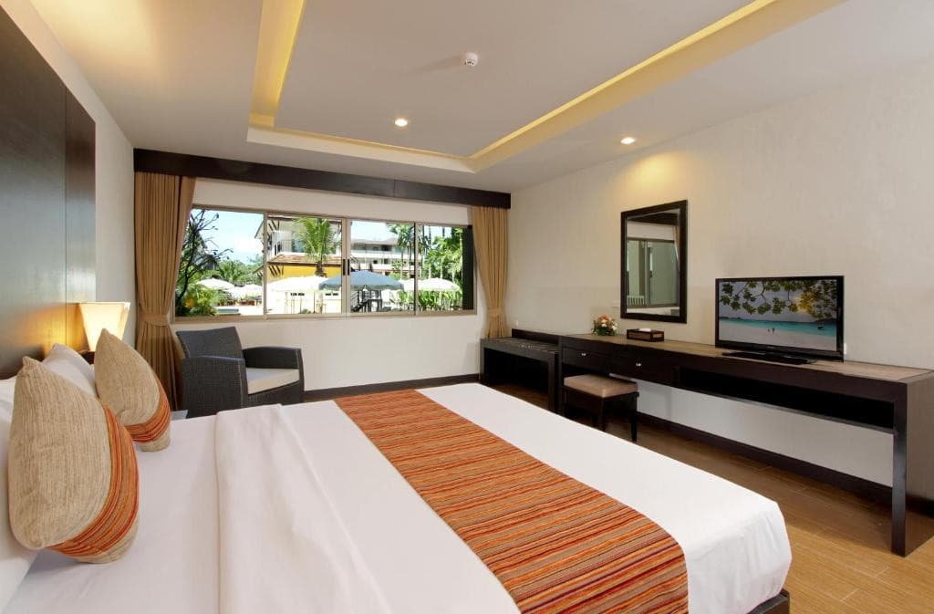 Kata Sea Breeze Resort