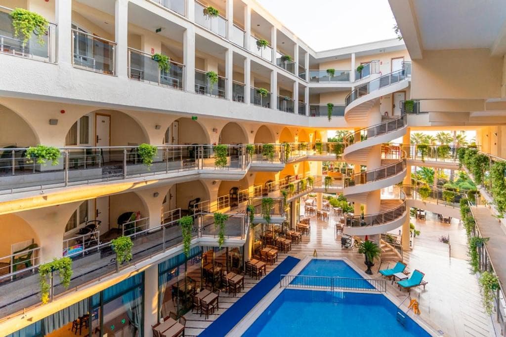 L'ancora Beach Hotel