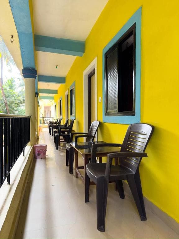 Ivon Guest House