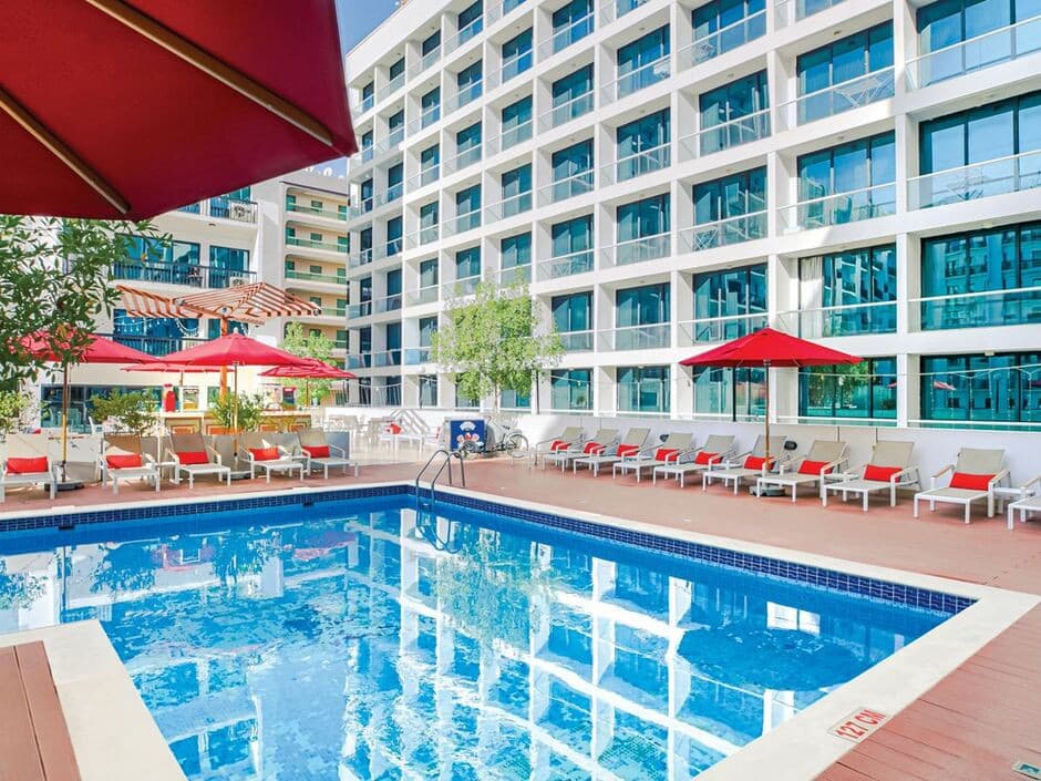 Golden Sands Hotel Apartments - 10