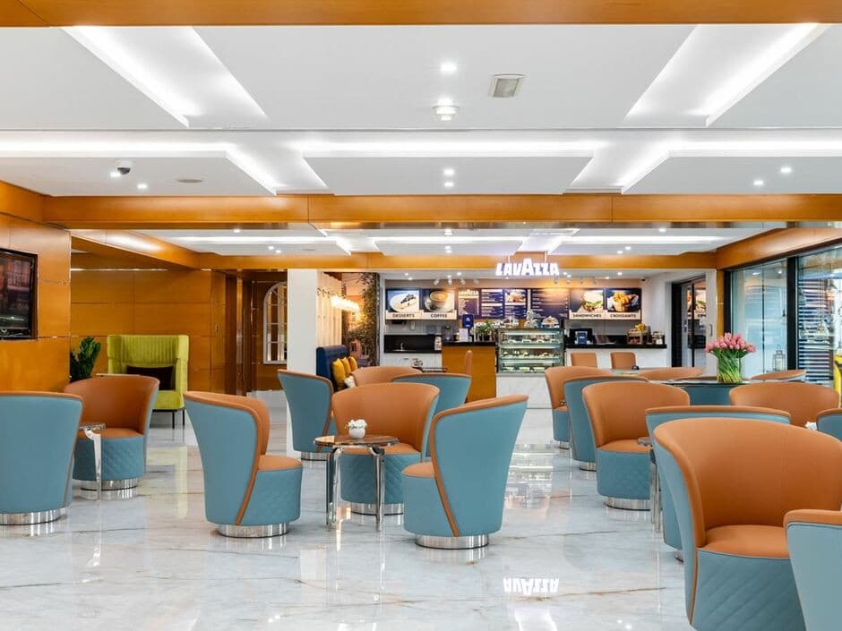 Golden Sands Hotel Apartments - 10