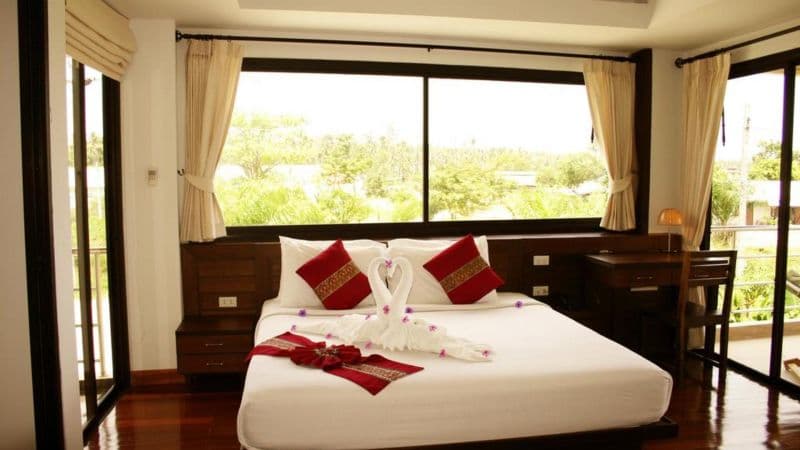 Chaweng Lakeview Condotel