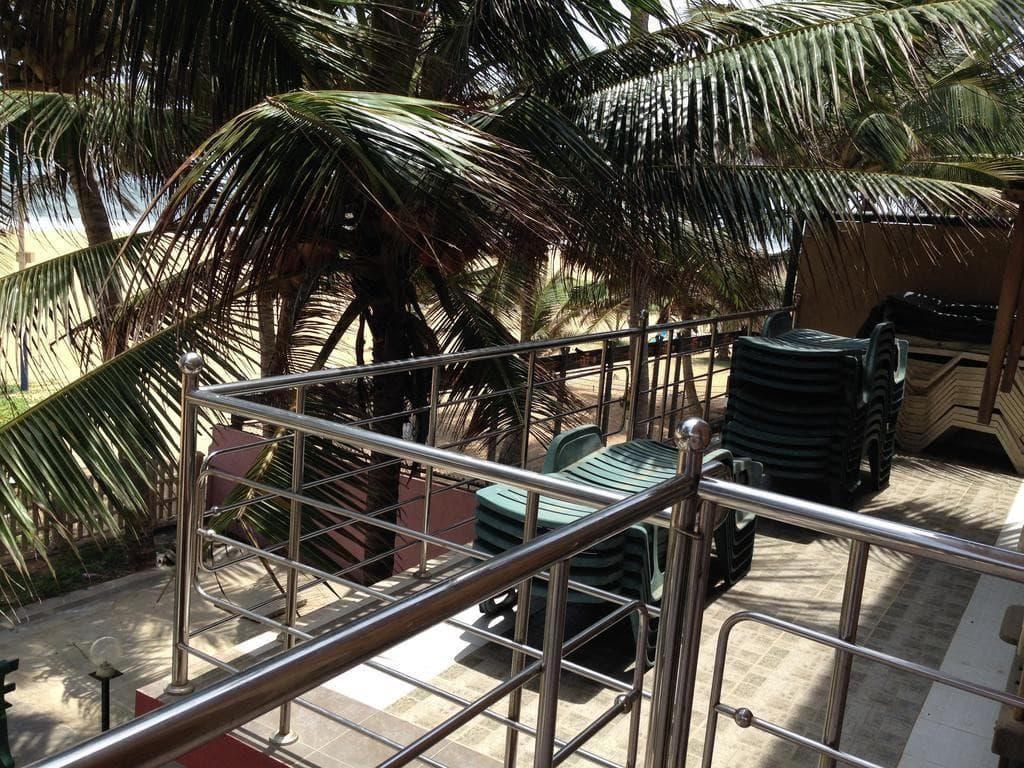 Oasis Beach Resort