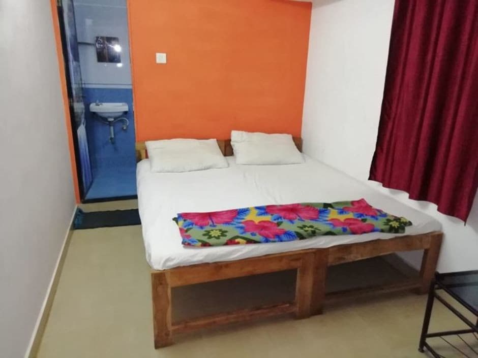 Om Ganesh Guest House