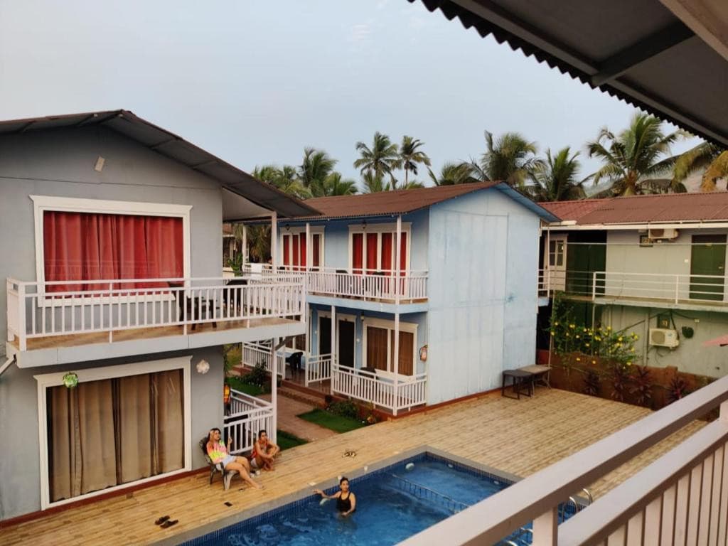 SEA SHELL BEACH COTTAGES
