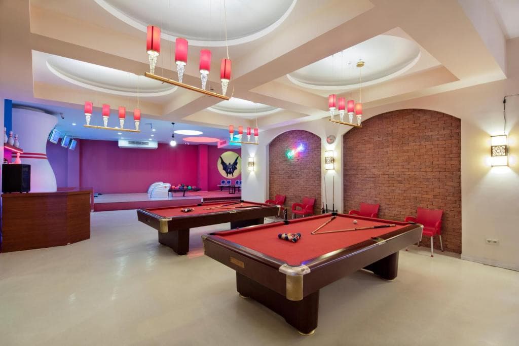  Granada Luxury Resort Spa