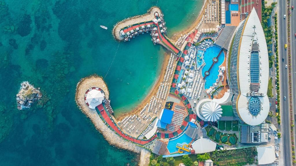  Granada Luxury Resort Spa