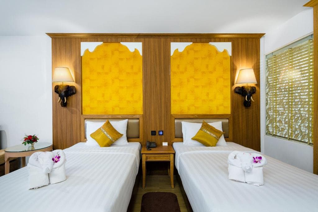 Aiyara Palace Hotel