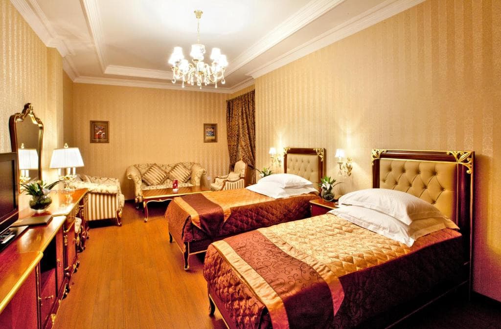 SHAH PALACE HOTEL