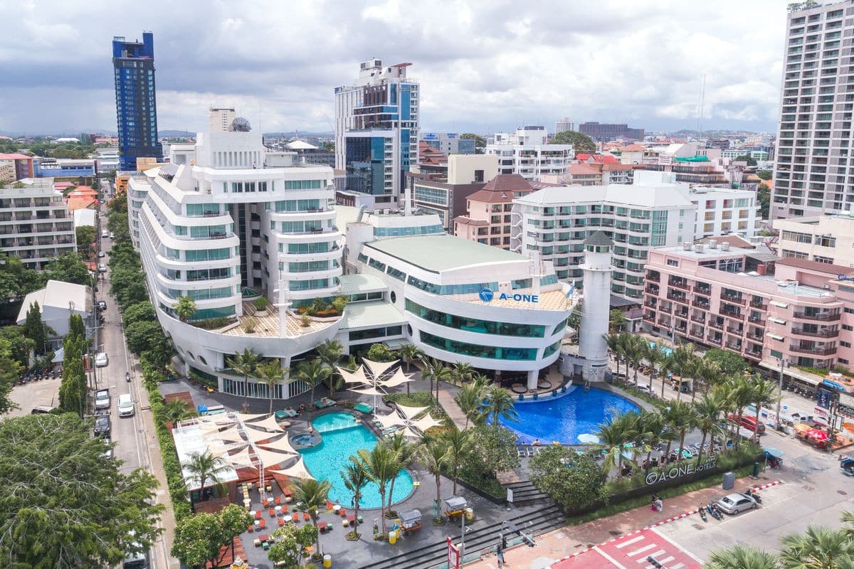 A-One The Royal Cruise Hotel