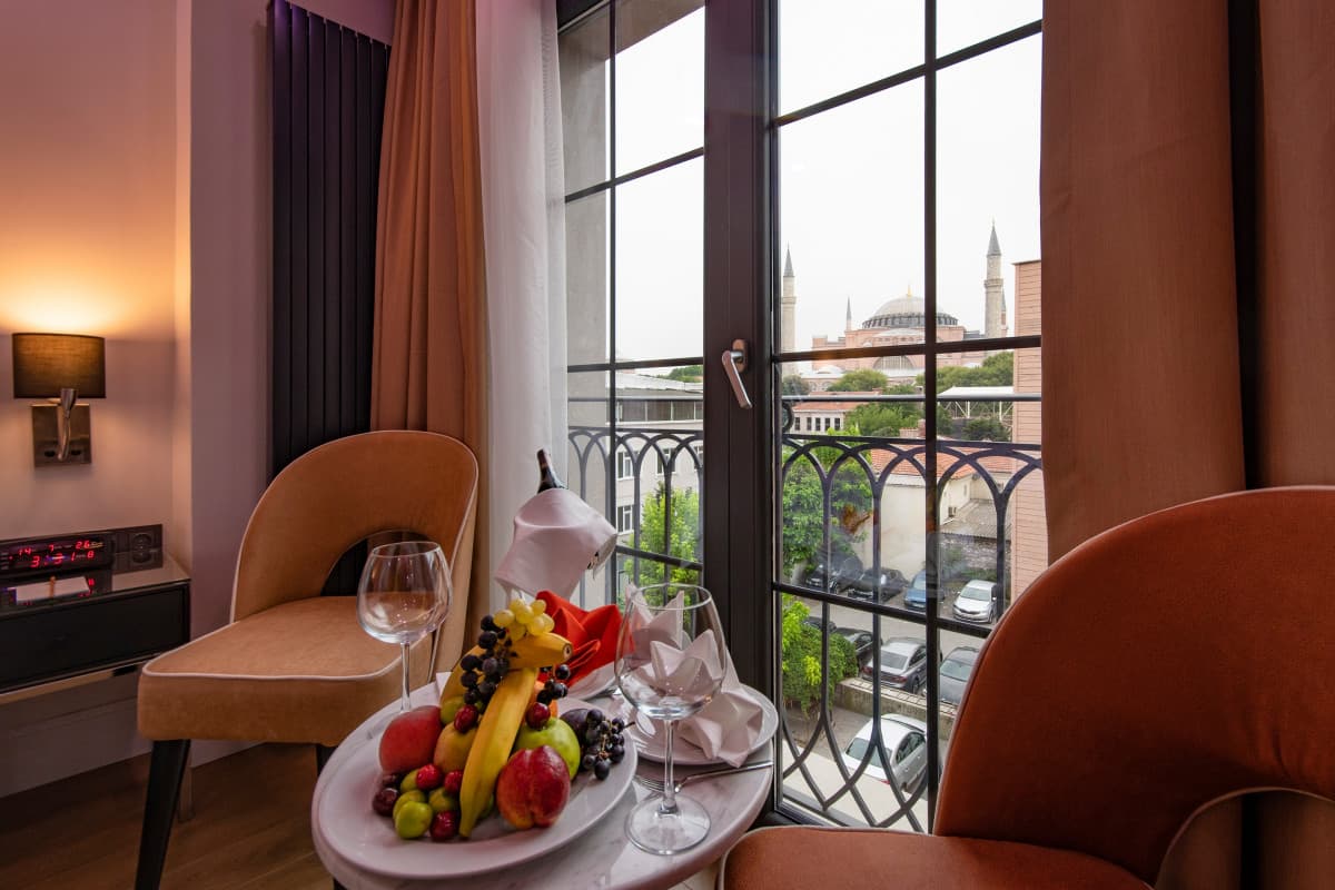 ANTUSA DESIGN HOTEL & SPA