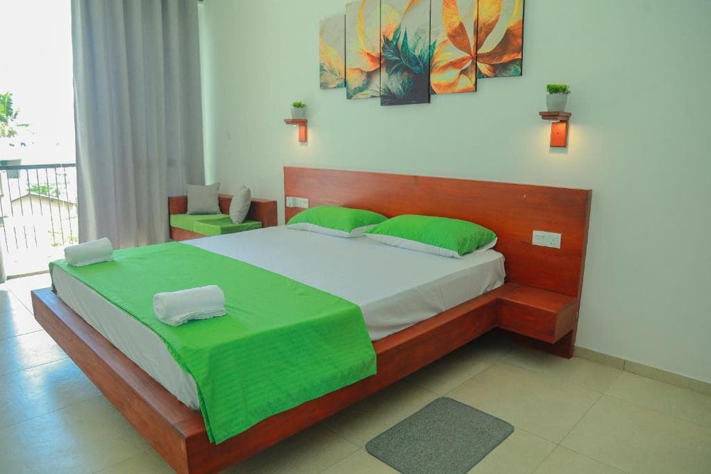 Travellers Hotel Hikkaduwa