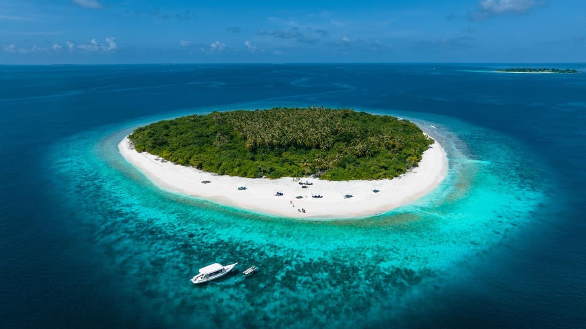 KUREDHIVARU RESORT & SPA (EX. MOVENPICK RESORT KUREDHIVARU)
