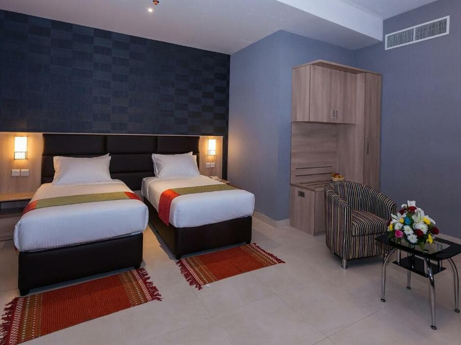 Florida Square Hotel