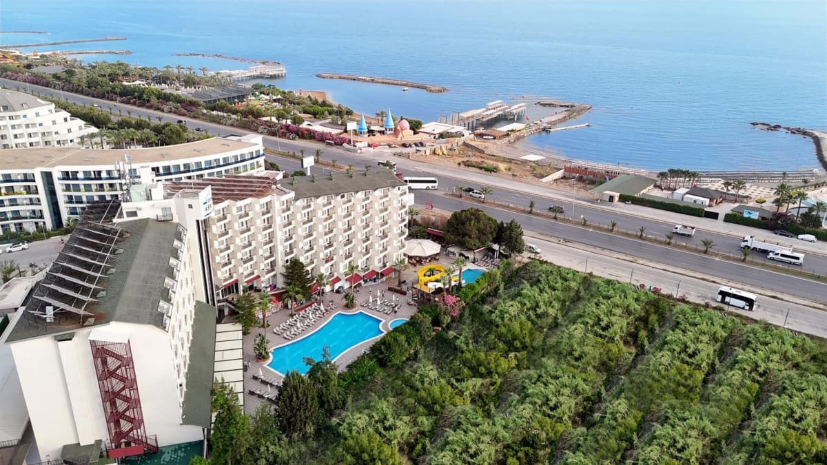 Asrin Beach Hotel