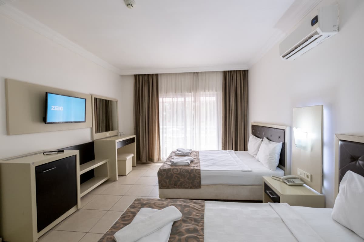 Asrin Beach Hotel