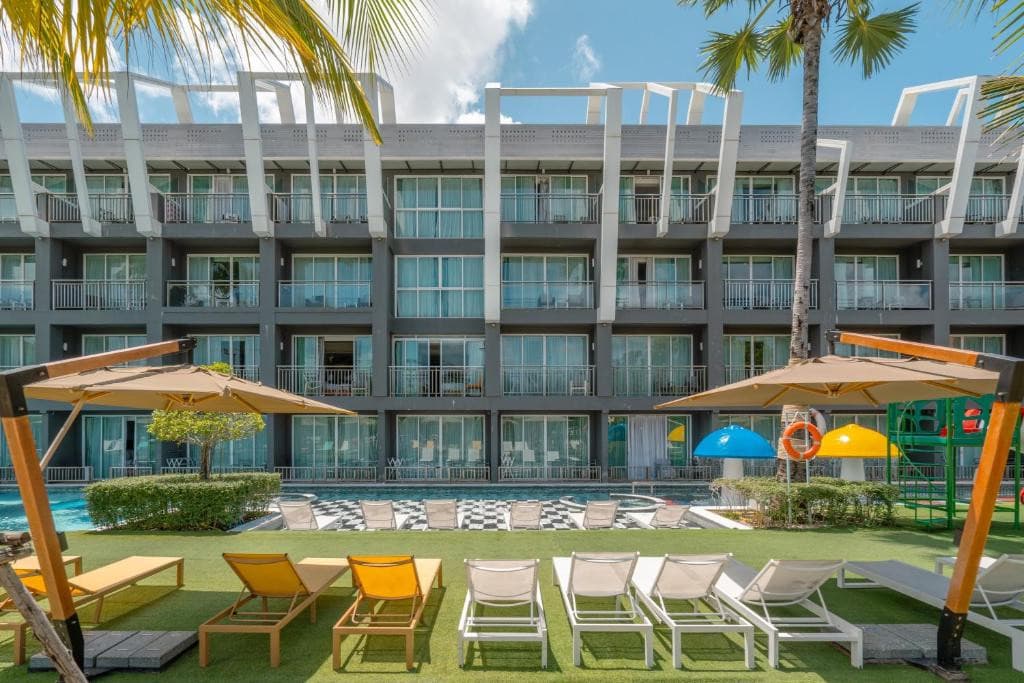 Sugar Marina Art Karon Beach