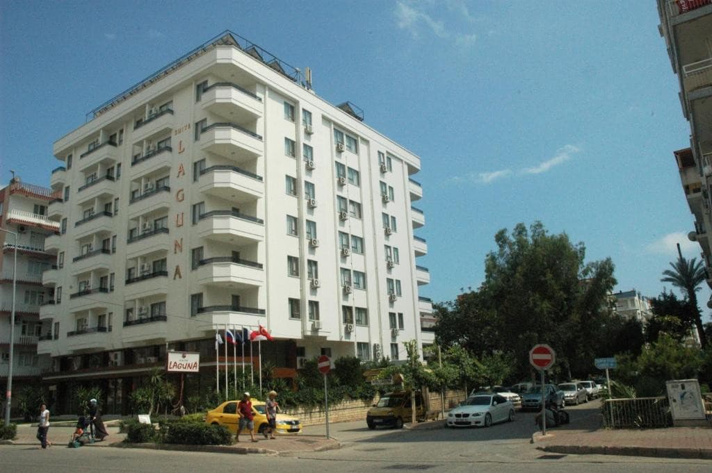 Suite Laguna Hotel