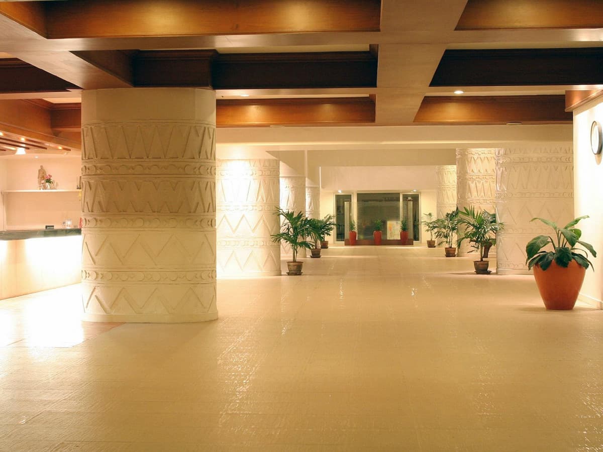 HOTEL TROPICANA