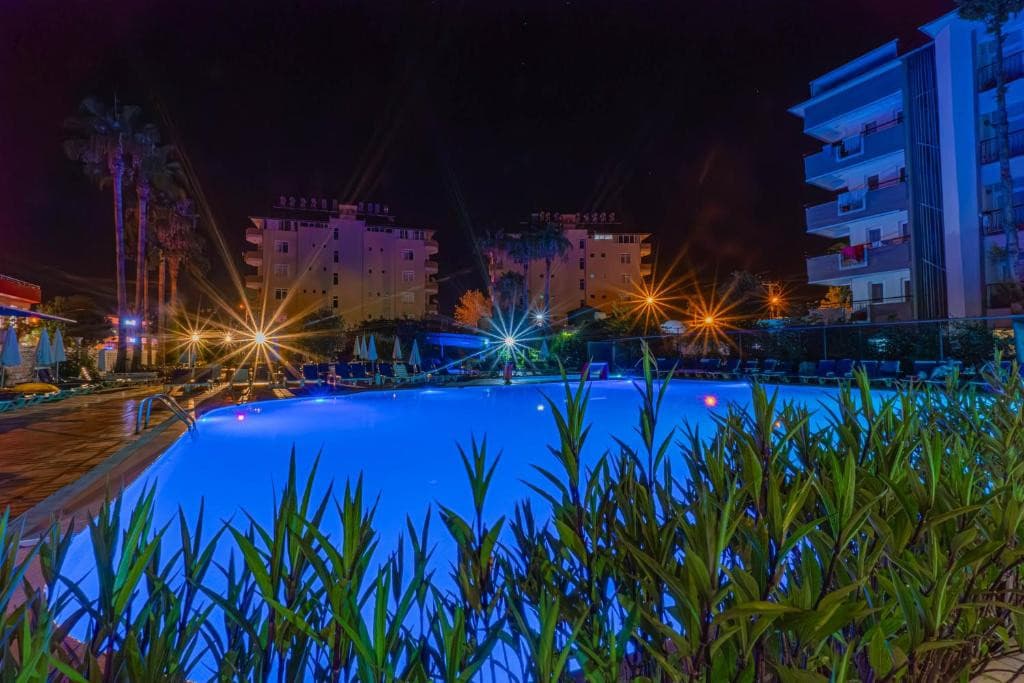 Grand Bahama Beach (ex. Happy Beach Hotel)