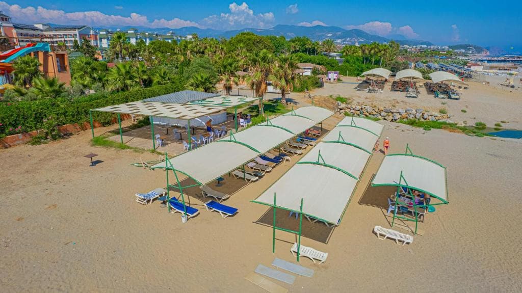 Grand Bahama Beach (ex. Happy Beach Hotel)