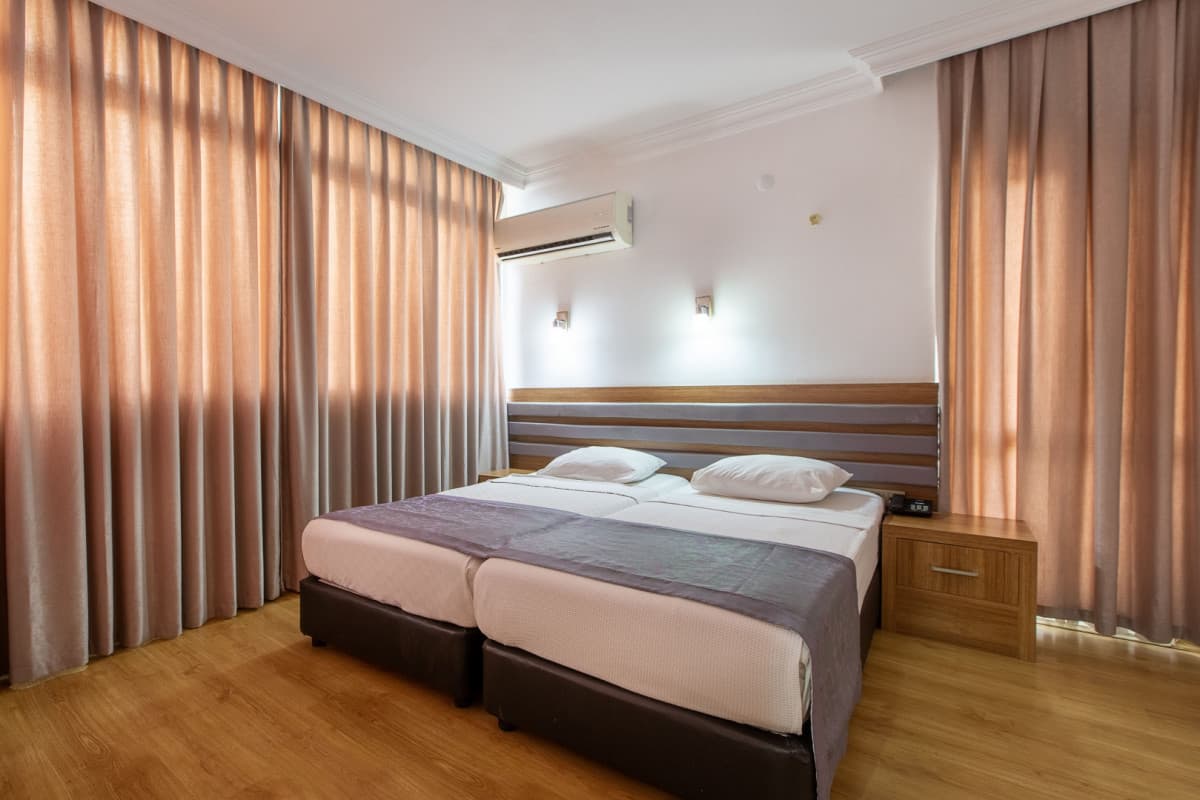 Bonapart Sealine Hotel