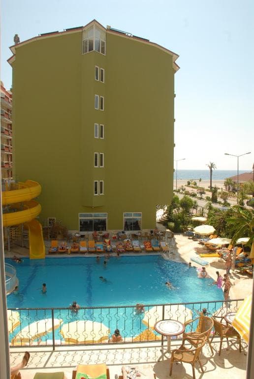 SunStar Beach Hotel