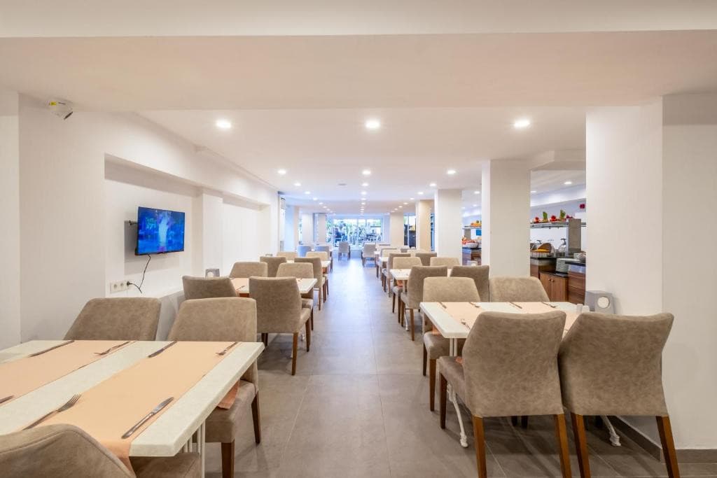 Bonn Beach Hotel By RRH&R