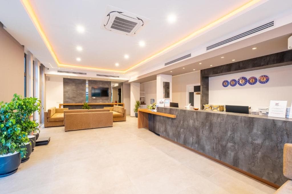 Bonn Beach Hotel By RRH&R