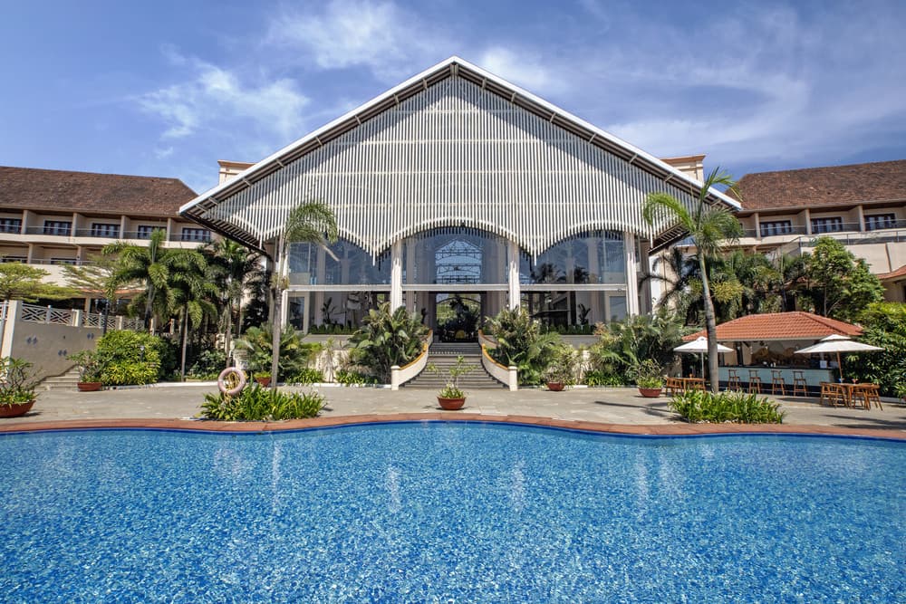 RADISSON BLU RESORT CAVELOSSIM BEACH