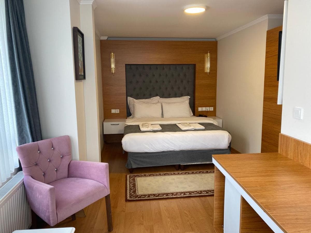 Spinel Hotel