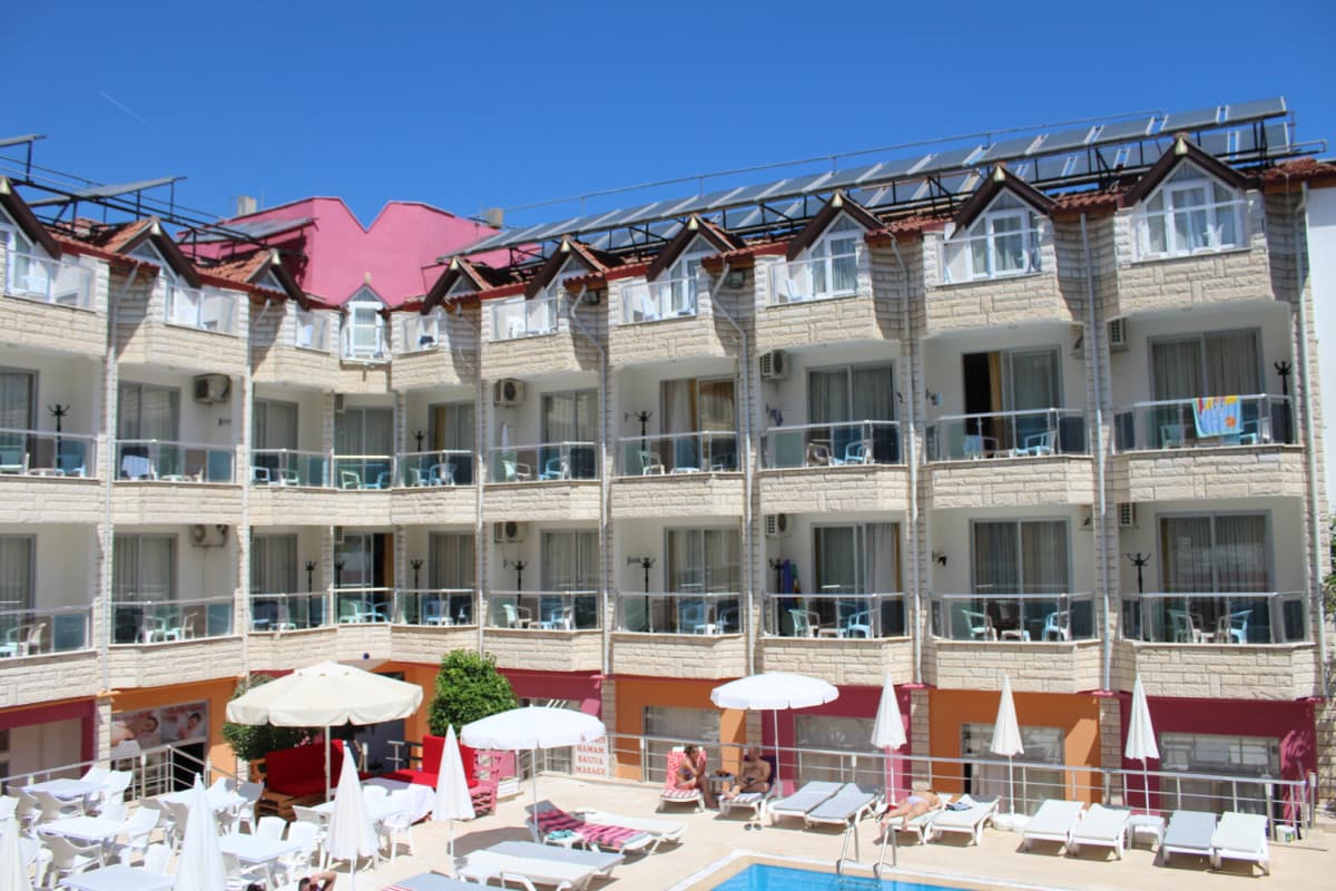 Mr. Crane Hotel