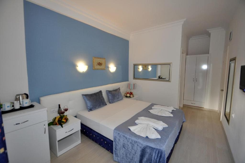 Navy Hotel