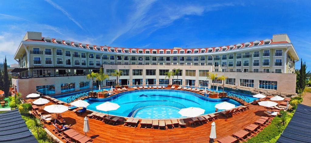 Meder Resort Hotel