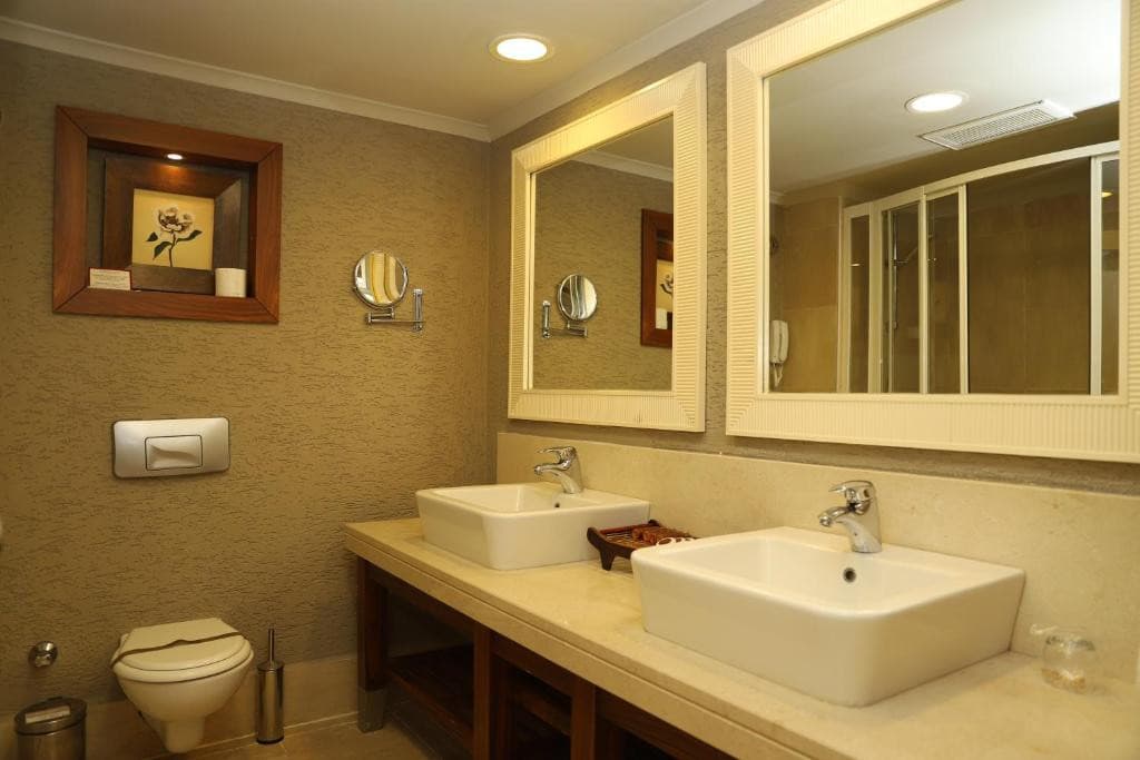 Meder Resort Hotel